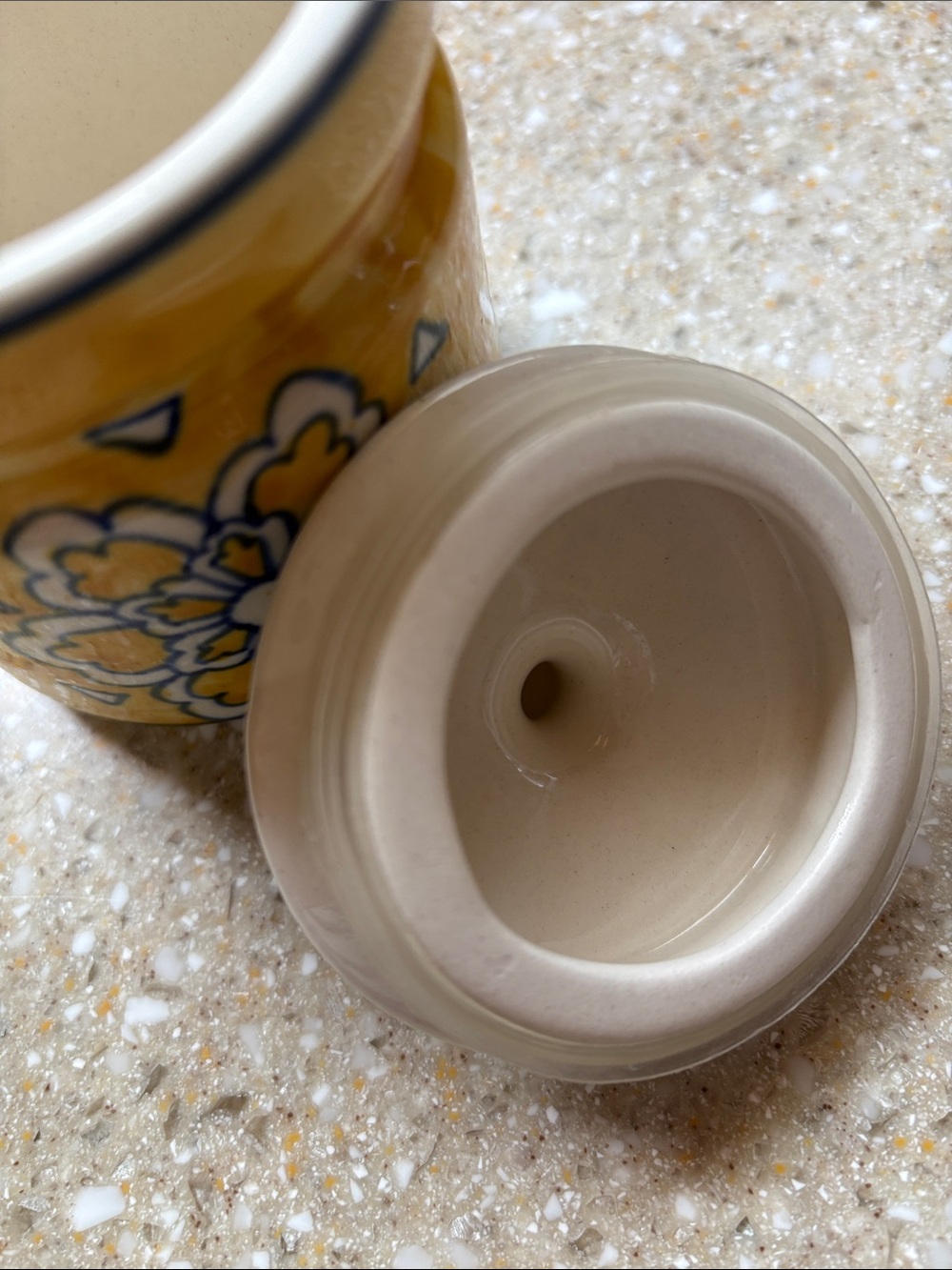 Pier 1 Imports Toscana Yellow/Blue Hand Painted Ceramic Spice Jar w/Sealing Lid - Picture 7 of 9